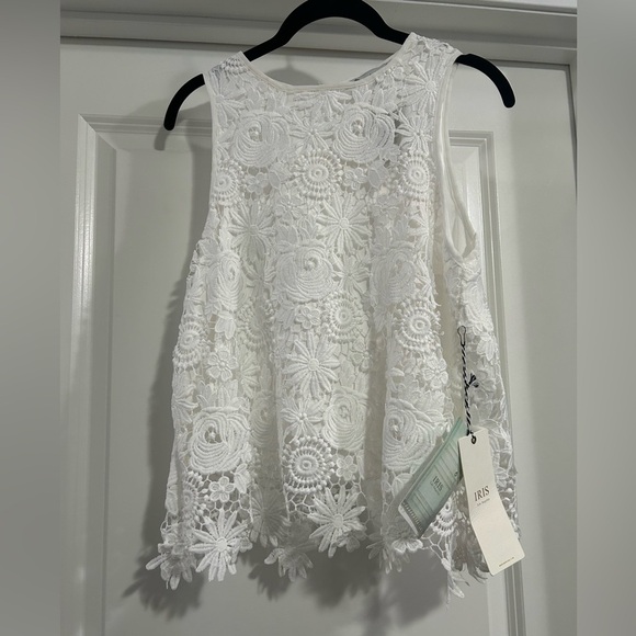 iris Tops - IRIS LOS ANGELES White Floral Lace Sleeveless Top